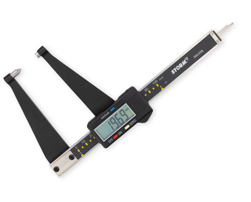 Storm digital rotor guage with LCD display on white bacgkround