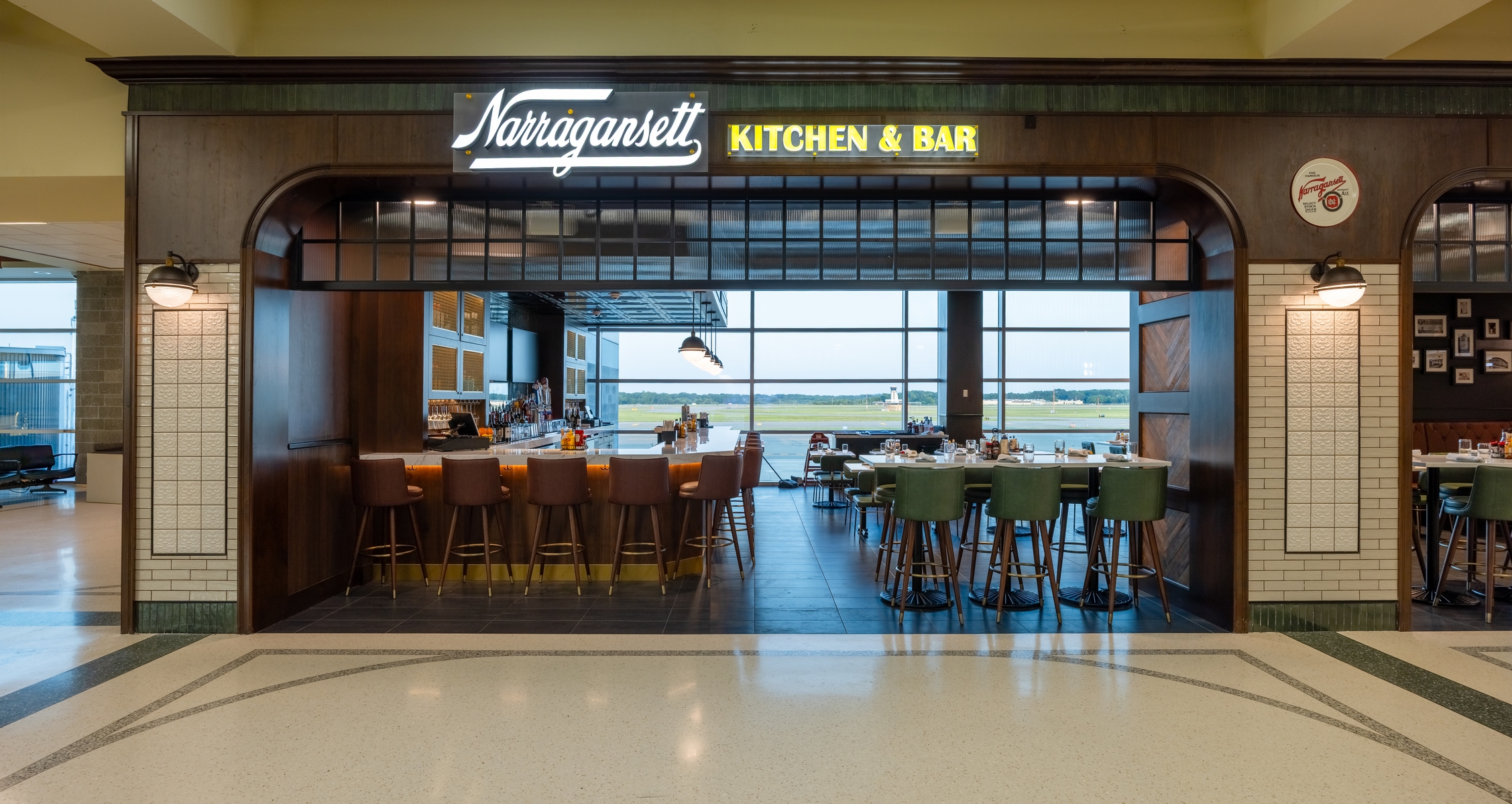 Bar entrance Narragansett Kitchen & Bar at TF Green Airport