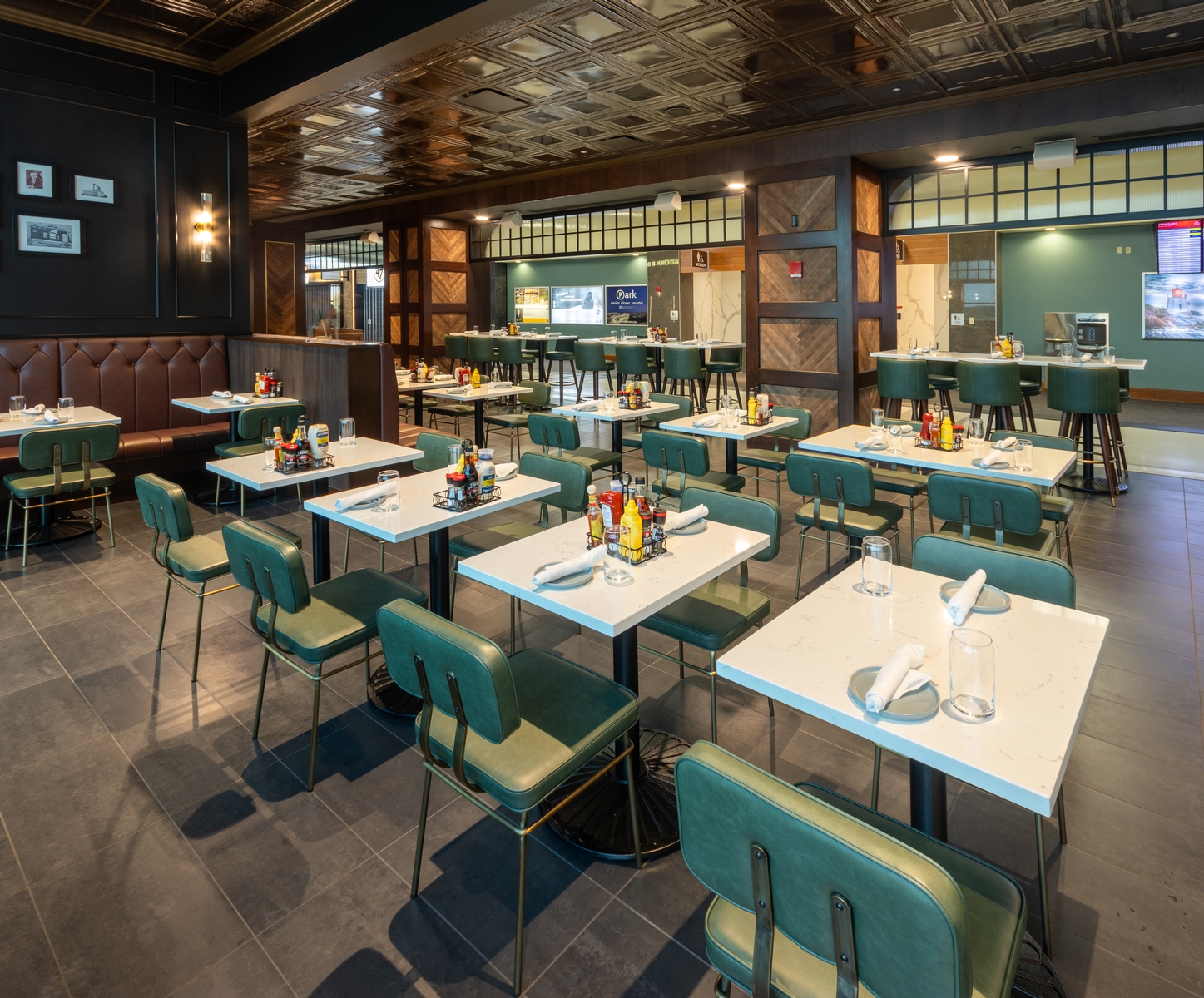 Bar dining area Narragansett Kitchen & Bar